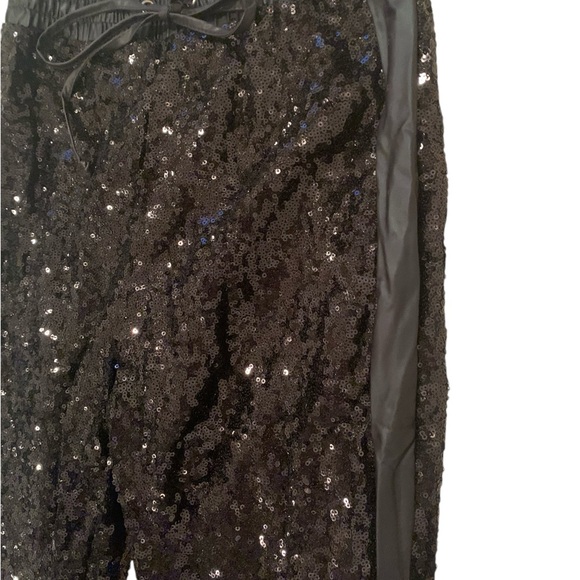 Womans sequin tuxedo jogger pants - Picture 3 of 6